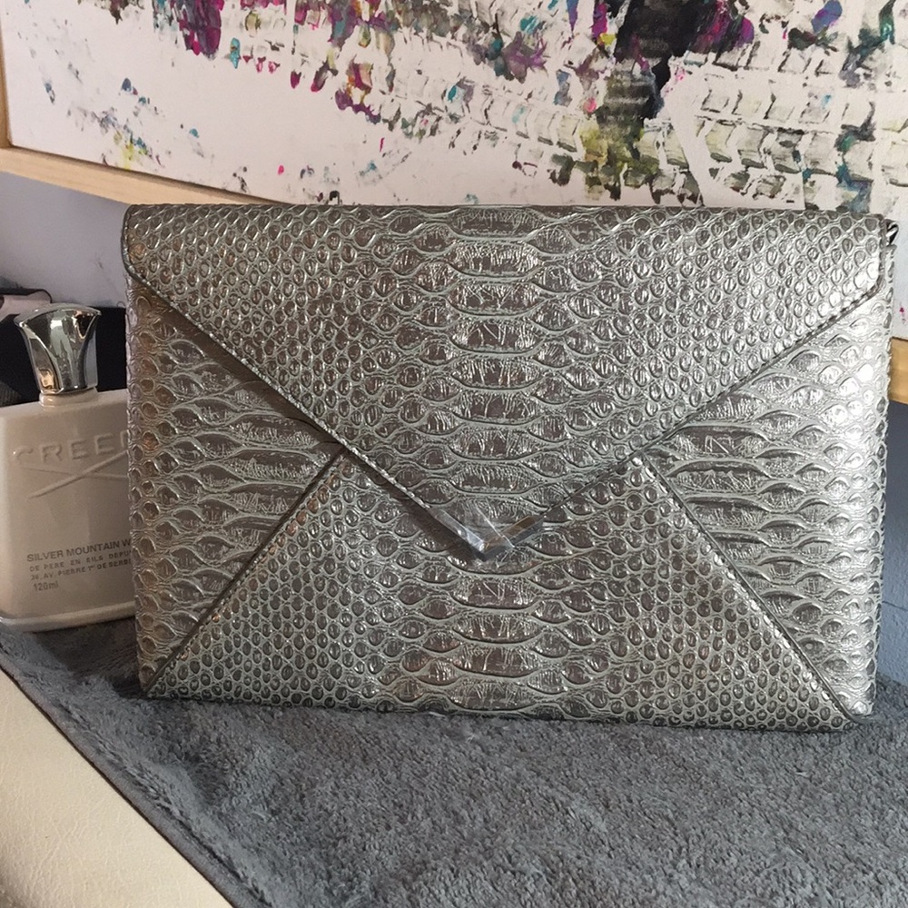 NWOT Silver Stella & Dot Envelope Clutch